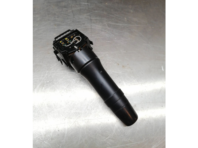 Ручка стеклоочистителей E532016 Mitsubishi Lancer X