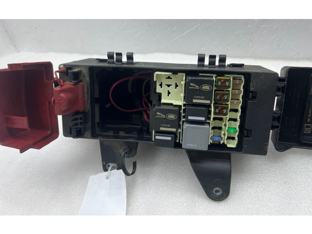 Блок предохранителей GX7314A076AA Jaguar XE
