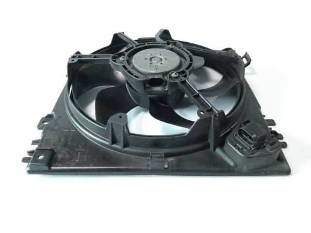 Вентилятор радиатора     8200525991, 2PINOS    Renault Clio III 