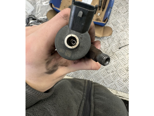 Жиклер (жиклеры) (форсунка (форсунки) 0445214070, 2367033040 Toyota Corolla E120 E130 2006