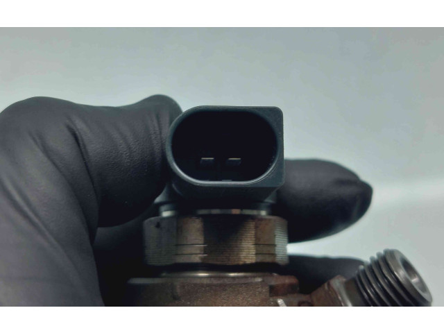 Vstřikovač 03L130277J Volkswagen PASSAT B7