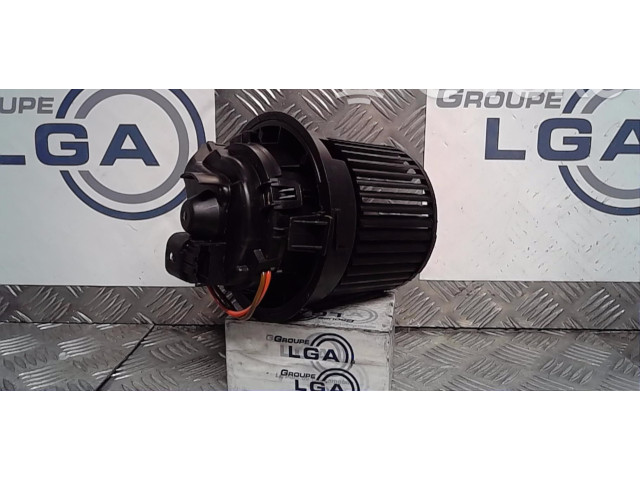 Вентилятор печки 272107379R Dacia Sandero