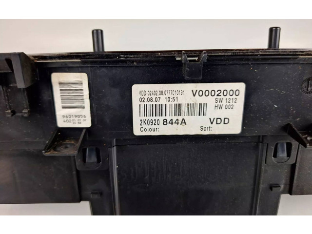 Přístrojová deska Volkswagen Caddy 2008 2K0920844A