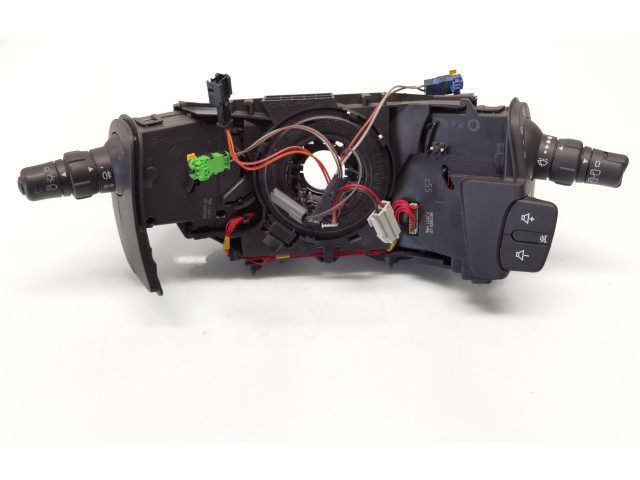 Ручка стеклоочистителей 8200906807   Renault Clio III