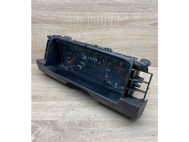 Přístrojová deska Audi 80 90 B2 1978 811919036A, 81117331