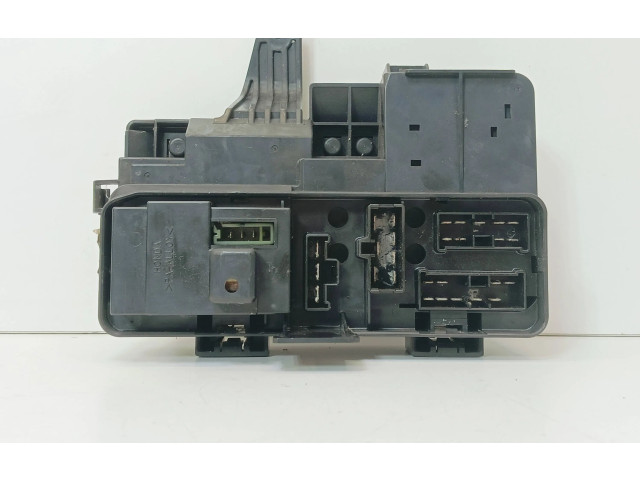 Блок предохранителей  650SS   Honda Prelude    