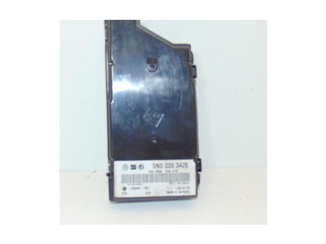 Блок управления 5N0035342E Skoda Yeti (5L)