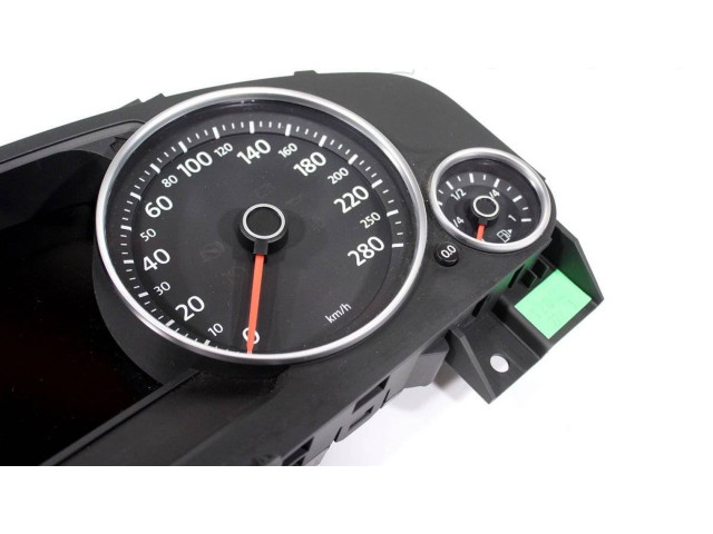 Přístrojová deska Volkswagen Touareg II 2012 7P6920881Q, 0263677080