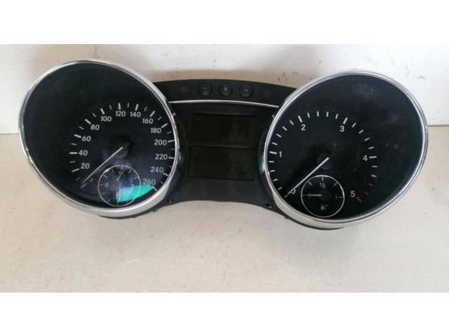 Панель приборов a2515408147, a2c53140237  a2515403311   Mercedes-Benz R W251       