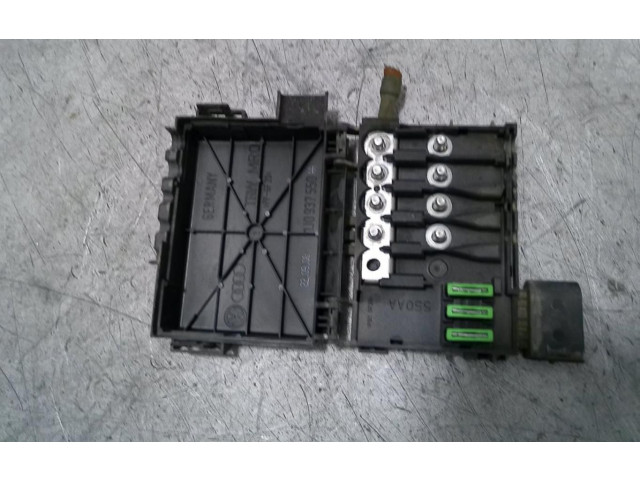 Блок предохранителей 1J0937550   Audi A3 S3 8L    