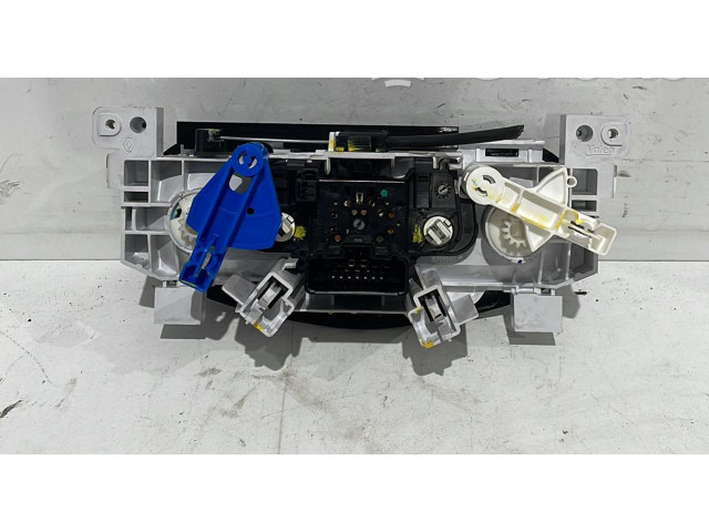 Блок управления климат-контролем    Dacia Duster