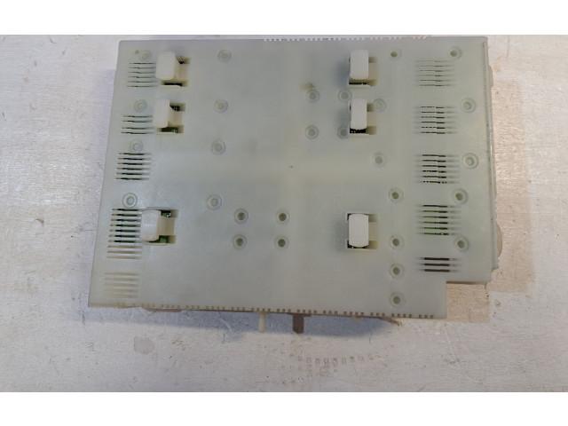 Блок предохранителей 31327995, BG9T14C256HA Volvo S60