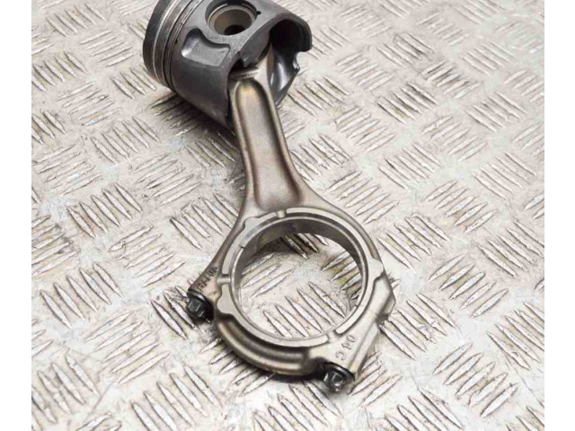 Píst 68147228AA, 68147233AA Dodge RAM pro naftový motor 3.0