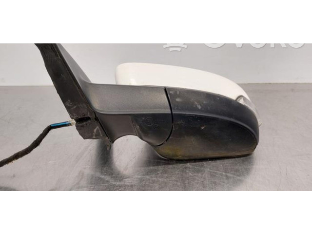 Зеркало электрическое Skoda Fabia Mk3 (NJ) 2015 - 2021 года