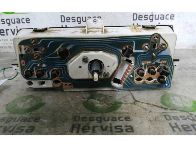 Přístrojová deska  Opel Corsa A 1991 90388576, 0090059  