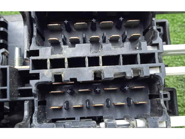 Pojistková skříňka Řídící jednotka BSM 3674053J00 Suzuki Grand Vitara I 2005