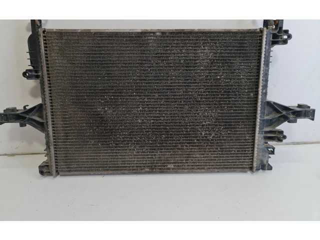 Радиатор охлаждающей жидкости 876118U, 08217448 Volvo V70 2007