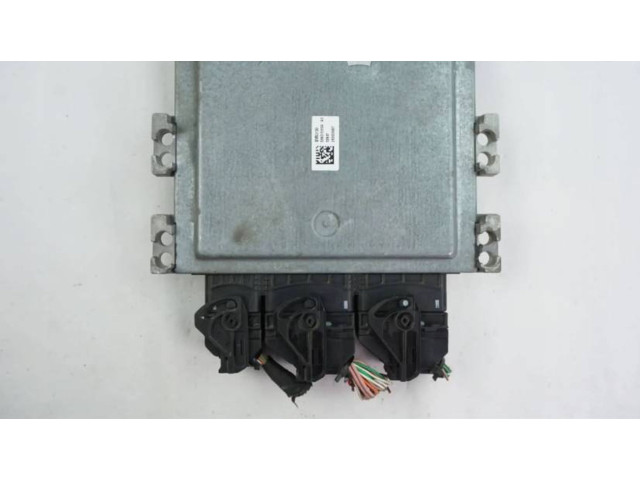 Блок управления двигателя 237104643R, S180158137 Dacia Duster