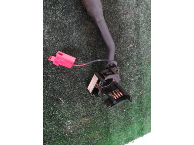 Включатель скорости стеклоочистителей    Seat Ibiza II (6k)