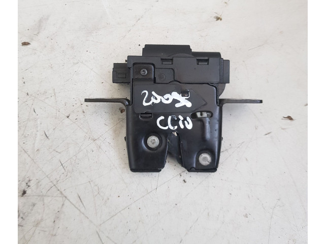 Замок багажника 8200947699    Renault Clio III 2005 - 2012 года