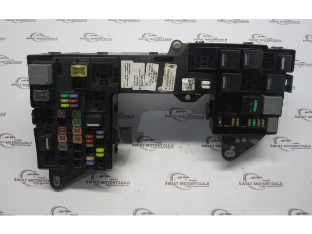 Блок предохранителей 14290 Jaguar XF X250