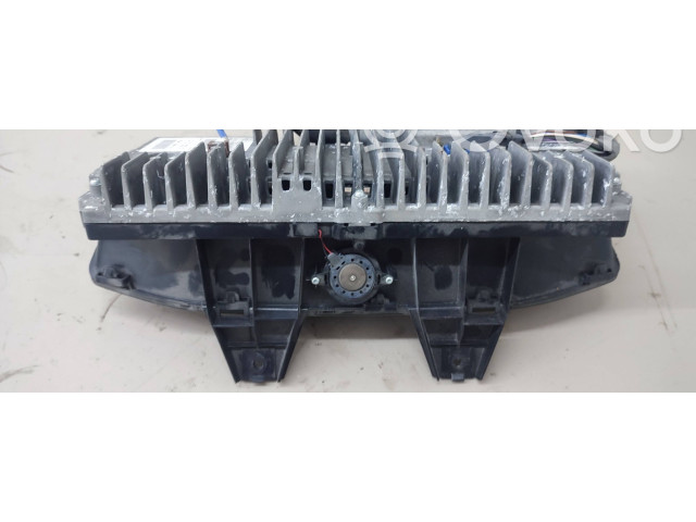 Панель приборов LX7310F844JB, LX7314C026KB Jaguar XE