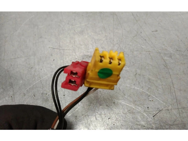 Зеркало электрическое Citroen Berlingo 1996 - 2002 года