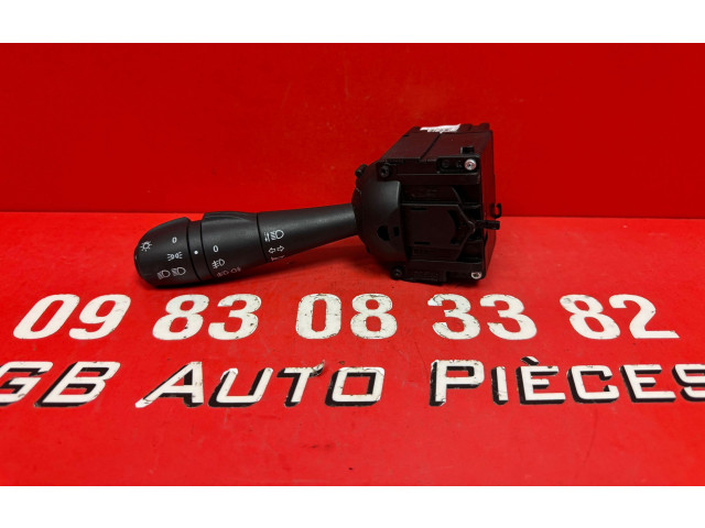 Ручка поворотов/ фонарей E10645390   Dacia Logan II