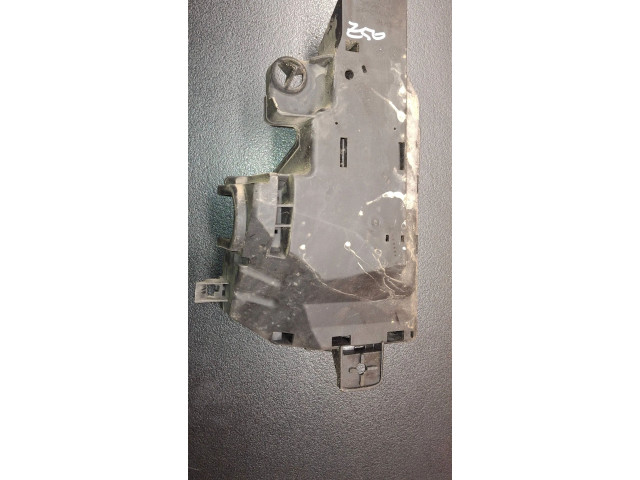 Блок предохранителей  9452547   Volvo XC90    