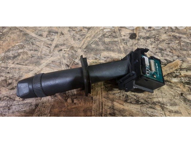 Ручка стеклоочистителей 9452391   Volvo V70