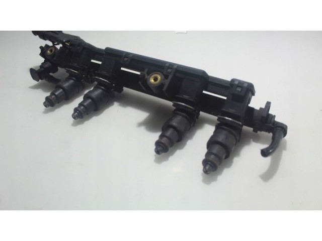 Топливная рампа Renault Clio II