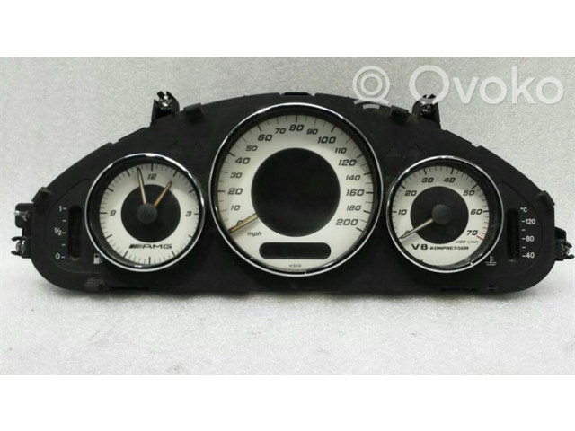 Přístrojová deska Mercedes-Benz CLS AMG C219 2005 A2195402811