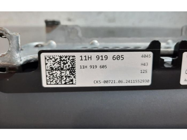 Дисплей    11H919605   Cupra Leon