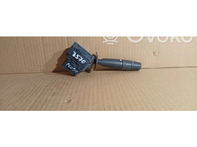 Ручка стеклоочистителей 9606378577, 33689501 Peugeot 605