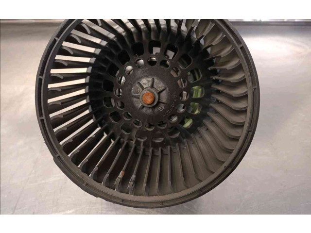 Вентилятор радиатора     272101170R    Dacia Logan II 