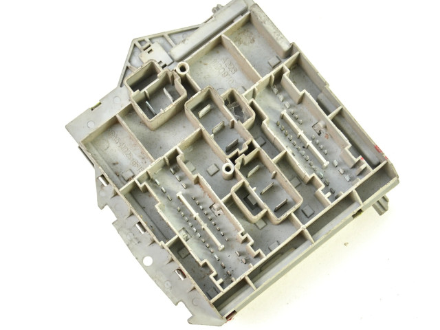 Блок предохранителей 1190903 Alfa Romeo 166