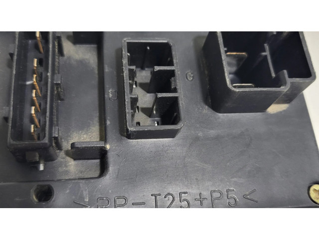 Pojistková skříňka PPT25P5, 60619912 Toyota Yaris 2008