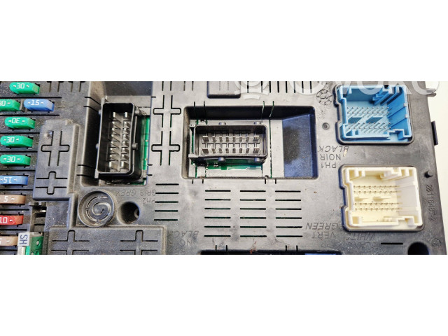   Pojistková skříňka 9664058780   Citroen Berlingo 2010