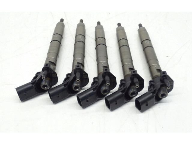 Vstřikovač 057130277AK Audi A8 S8 D3 4E