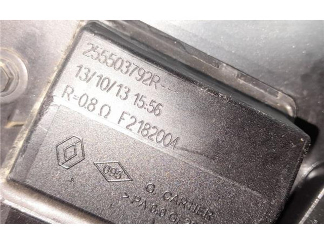 Вентилятор радиатора 8200765566 Dacia Sandero