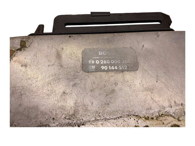 Блок управления двигателя 0280000301, 90144512 Opel Rekord E2