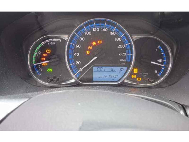 Přístrojová deska Toyota Yaris 2015 838000U390