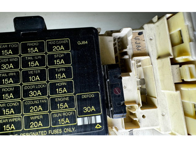 Pojistková skříňka GJ84, CG213 Mazda 626 2000