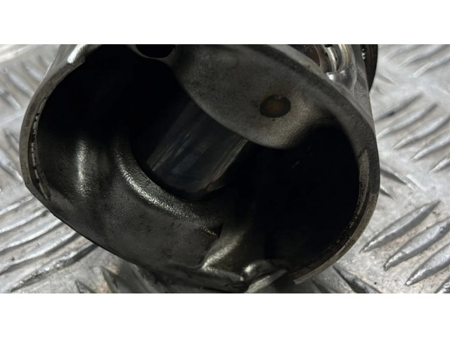 Píst 11257812585 BMW 5 F10 F11 pro naftový motor 3.0