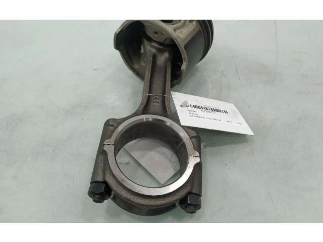 Píst C54 KIA Carnival pro naftový motor 2.9