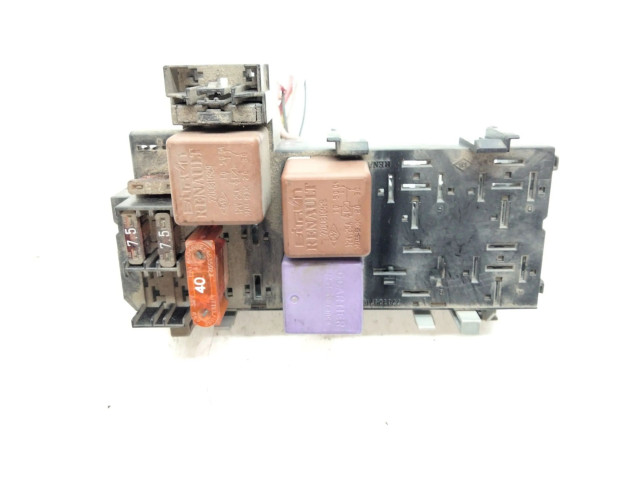 Pojistková skříňka Řídící jednotka BSM 7703297193 Renault Megane I 1998