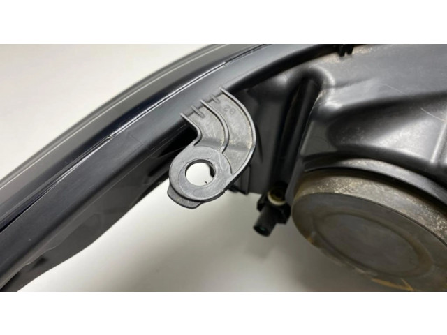 Передняя фара