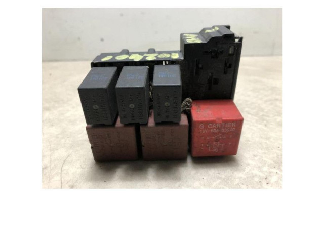 Pojistková skříňka Renault Clio II 2002