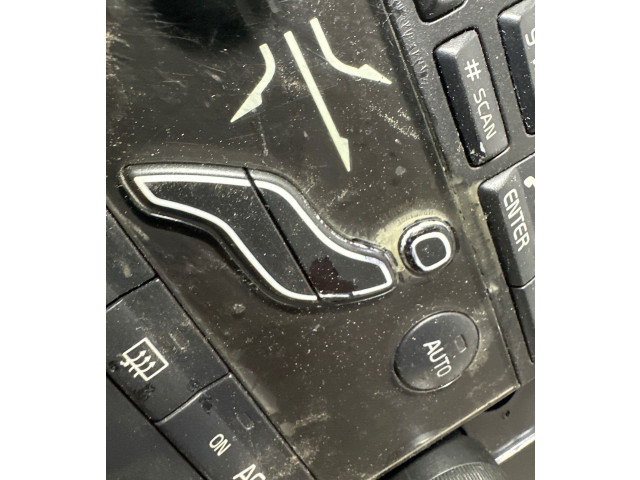 Блок управления климат-контролем 30782279   Volvo V70