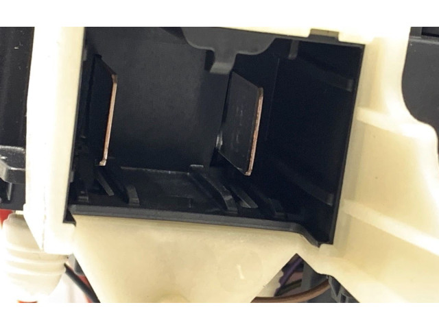 Ящик предохранителей (комплект) 5Q0937615C Volkswagen Golf VII